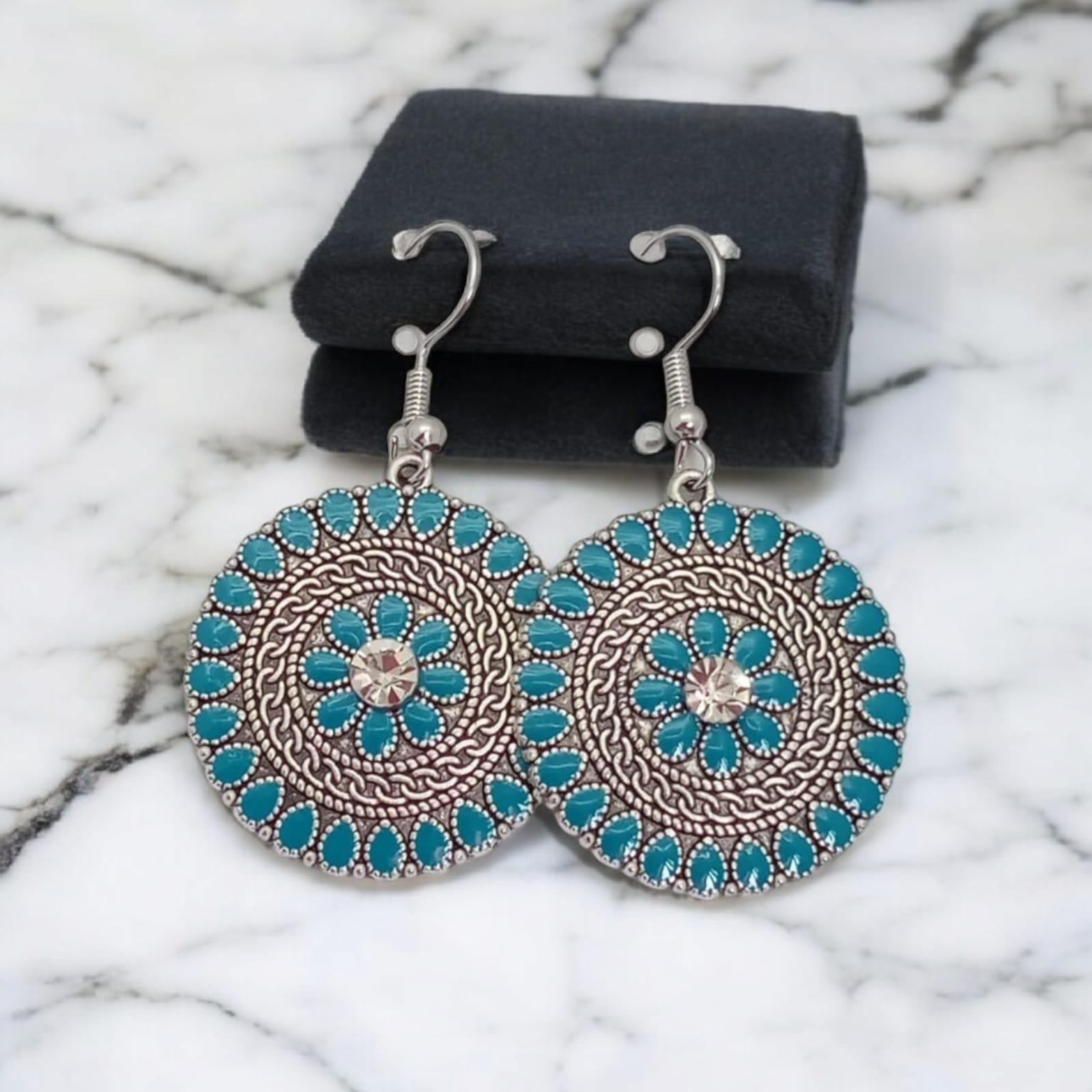 Moroccan Earnings Silver Necklace / Antique Silver Minimalist Dangle Earnings / Bohemian Earnings / Drop Earnings for Women / Gift for Her